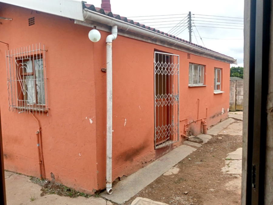 2 Bedroom Property for Sale in Mdantsane Nu 11 Eastern Cape